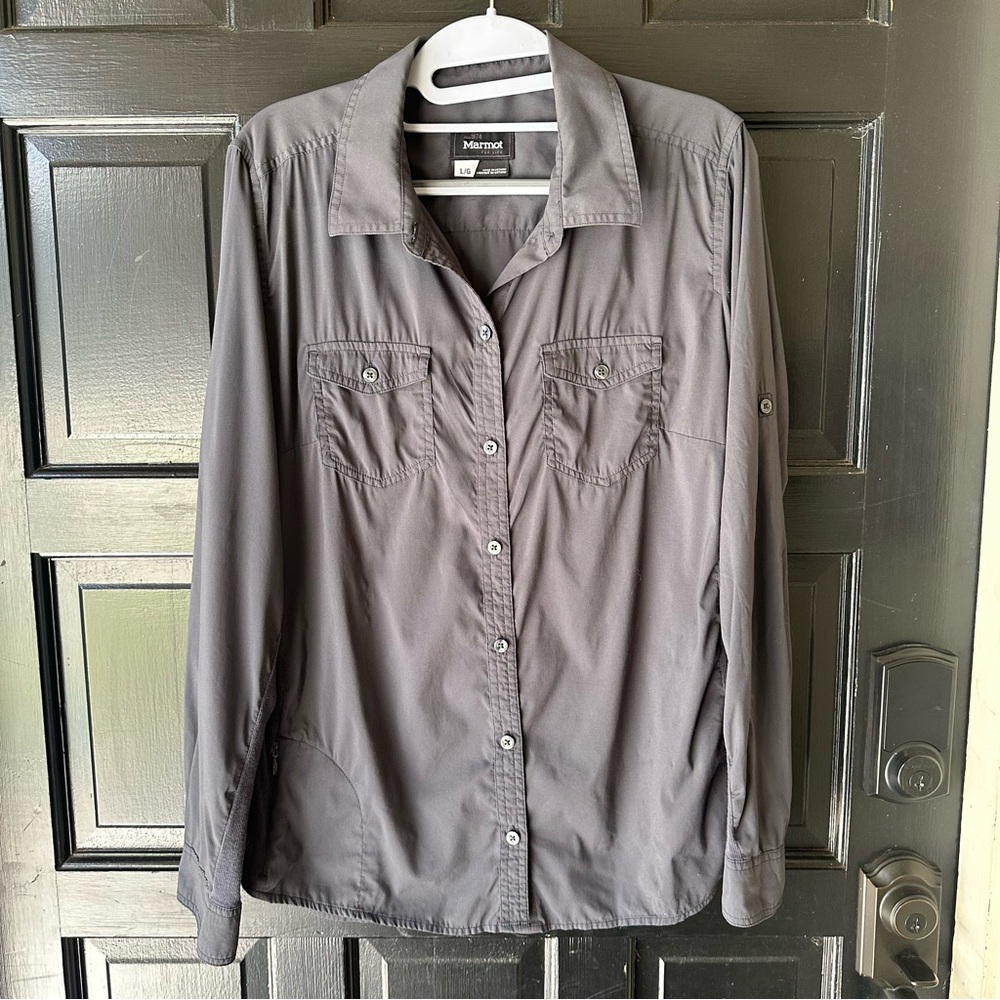 Marmot Women’s Dress Shirt Size Large